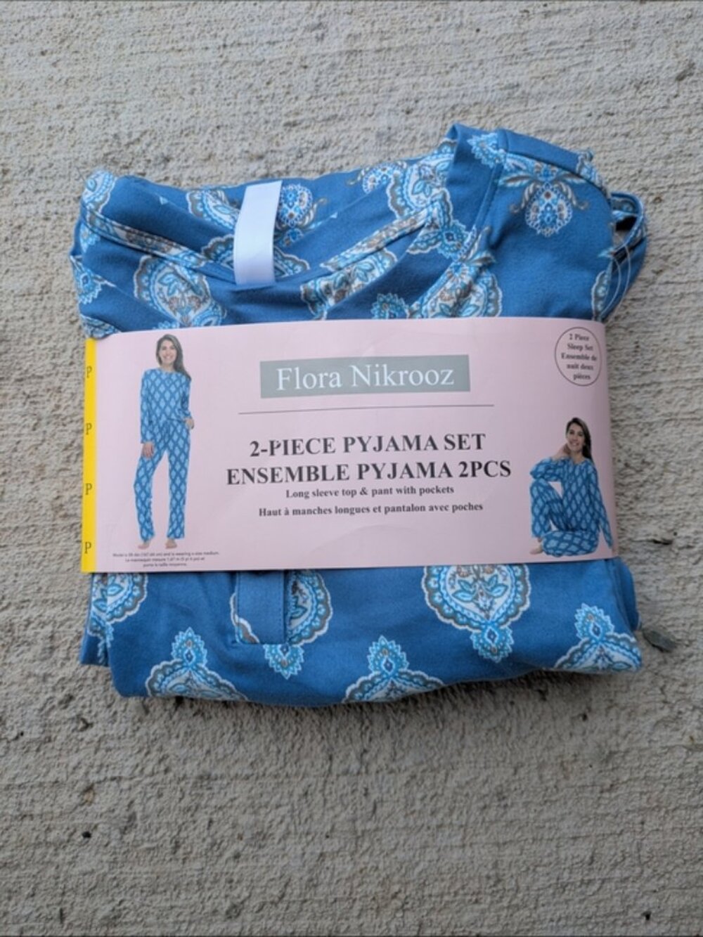 NWT Flora Nikrooz Pajama Set Blue Paisley Design Size Small